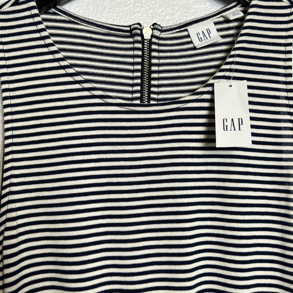 NWT Gap Midi Stripe Knit Dress Navy/White Large - Picture 4 of 7